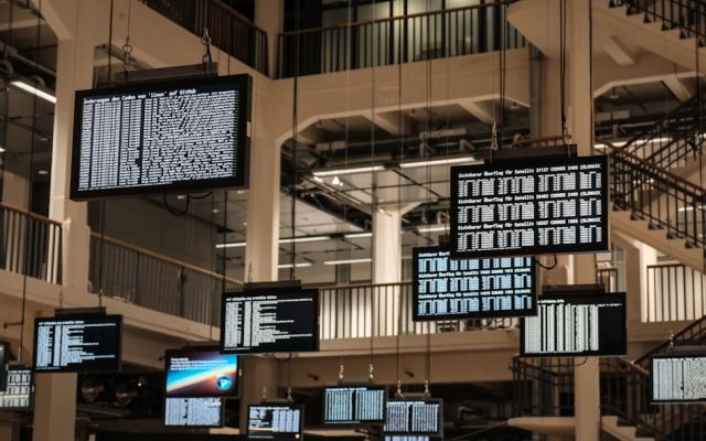 Yapay zeka destekli analitik ile iş süreçlerini optimize eden bir şirket